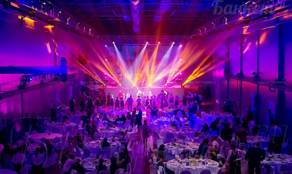 Новогодний банкет в Сочи