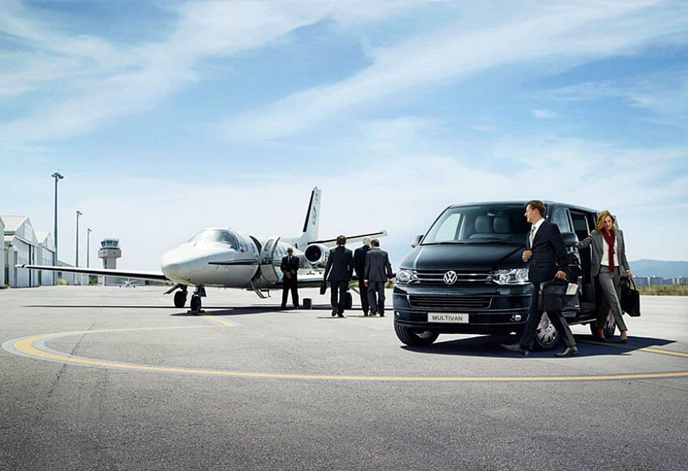 VIP-трансфер у частного самолёта